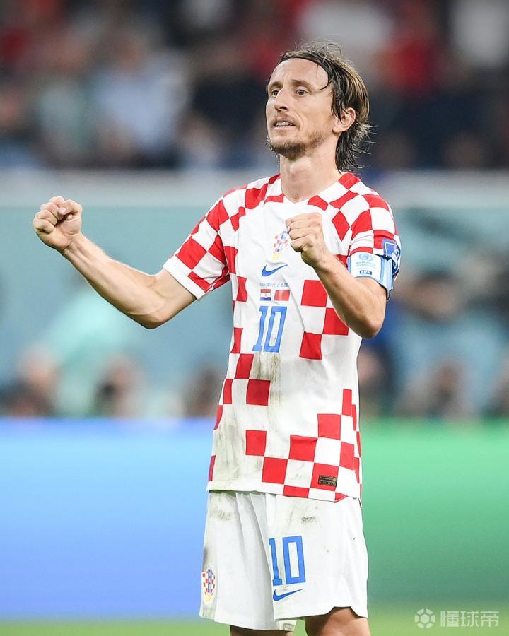 麻将中盘如何调整打法（麻将中盘阶段如何调整策略）