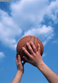 维埃里：现在拿皮奥和其他人比较毫无意义，应该让他安心踢球