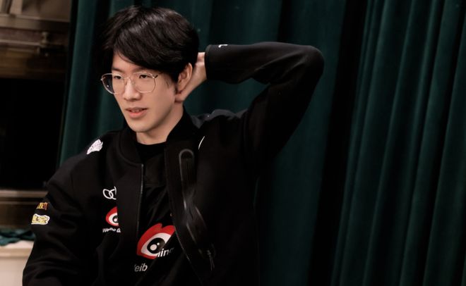 中的表现令 中的表现令