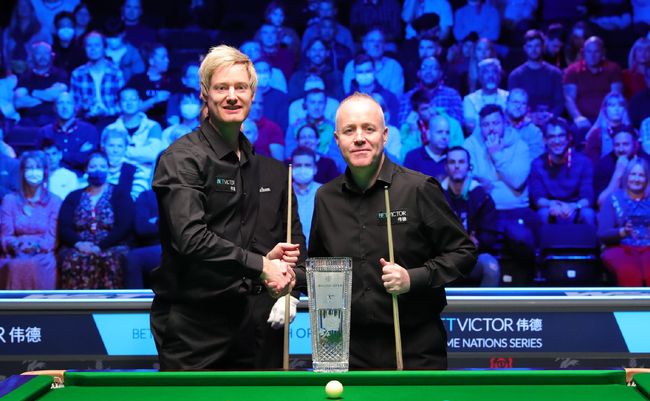 站在聚光灯 站在聚光灯