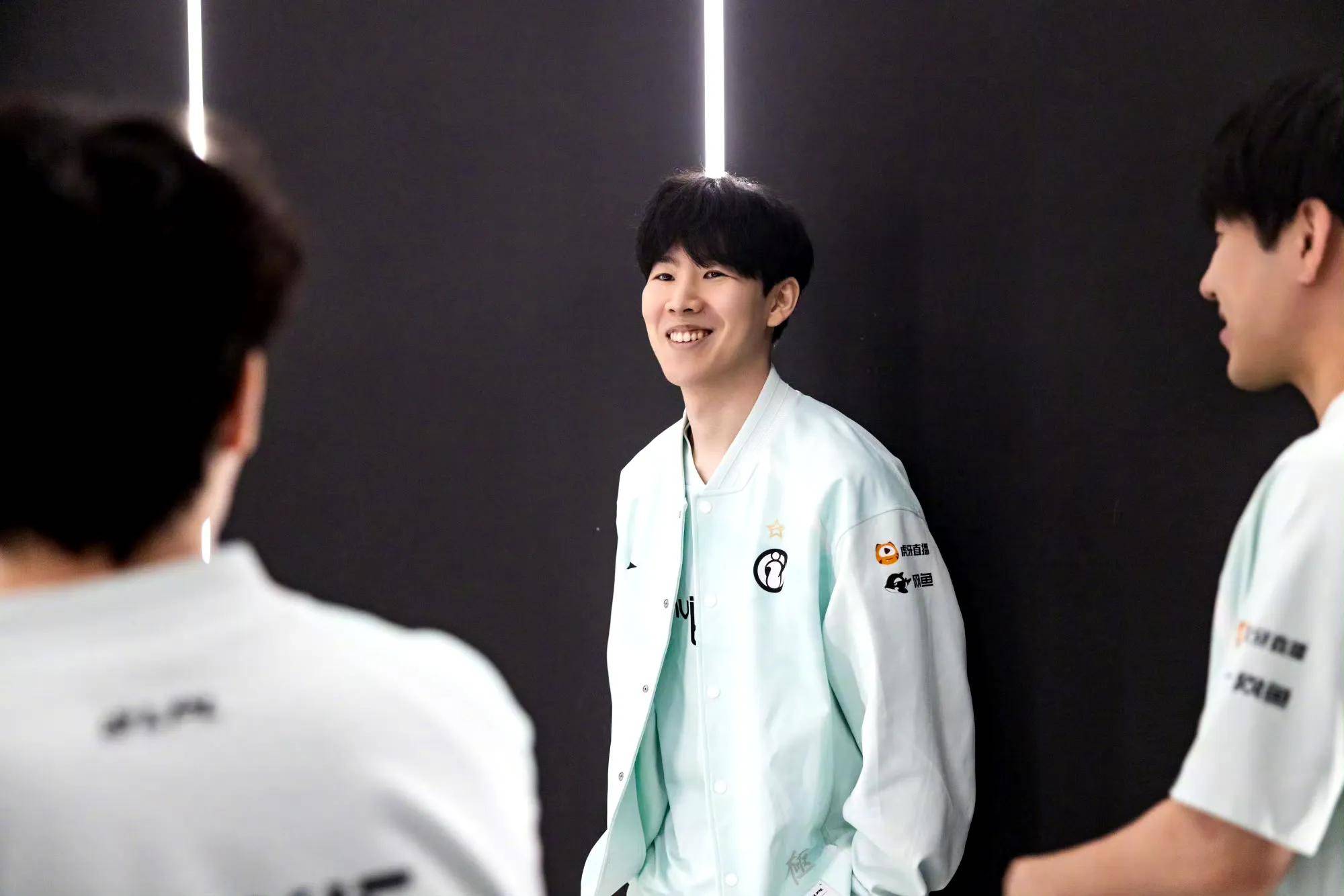 表現同樣不 表現同樣不