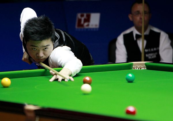 中致力於 中致力於